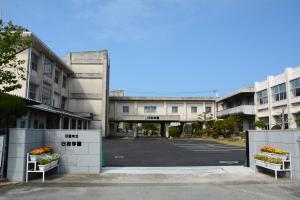 日吉学園